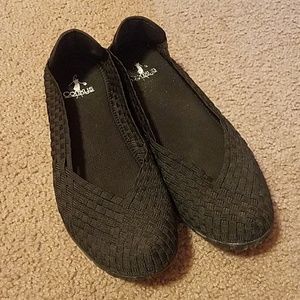 Stretchy ballet flats